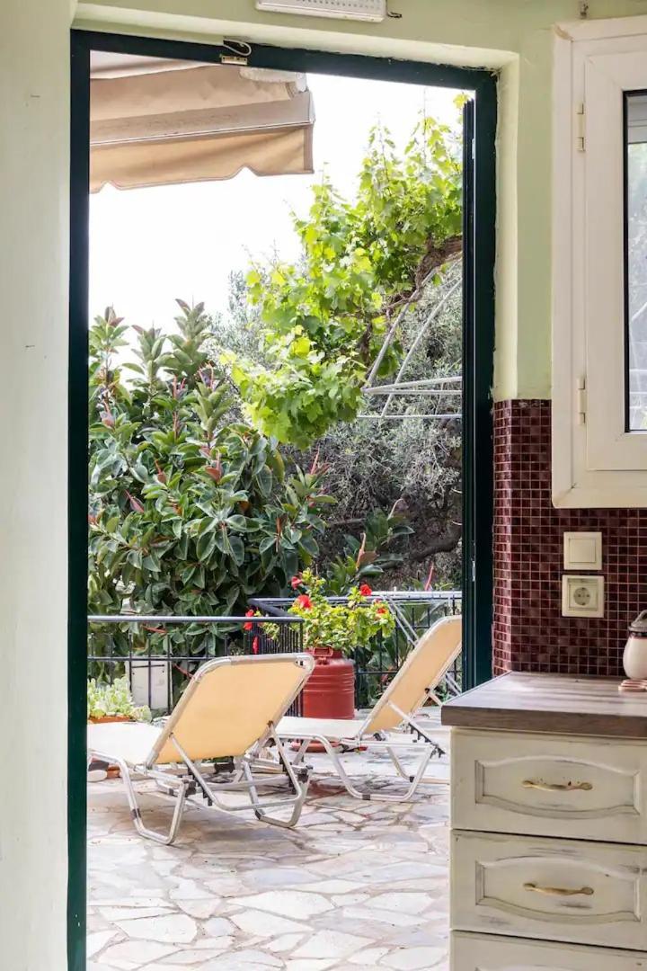 Erato Apartment In Argostoli Ngoại thất bức ảnh